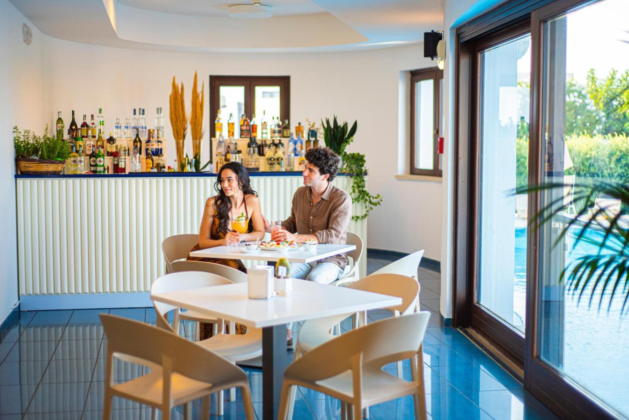 Pietrablu Resort & Spa - Cdshotels ポリニャーノ・ア・マーレ エクステリア 写真