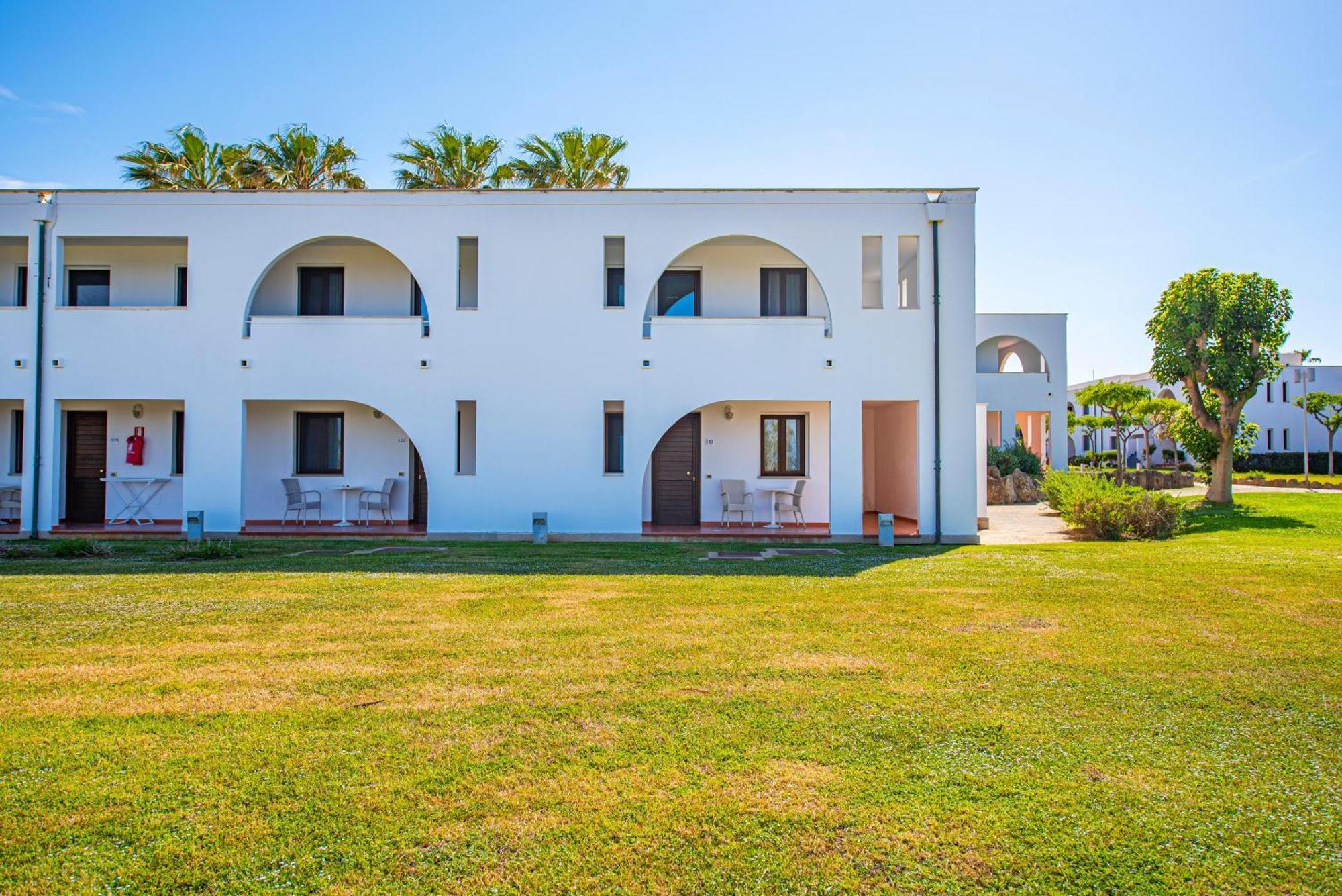 Pietrablu Resort & Spa - Cdshotels ポリニャーノ・ア・マーレ エクステリア 写真
